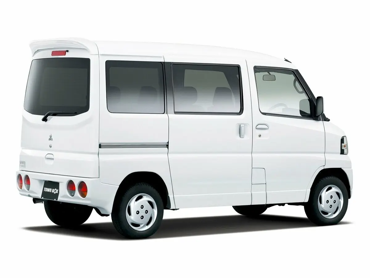 Mitsubishi Town Box I Микровэн Wide — сүрөт 2