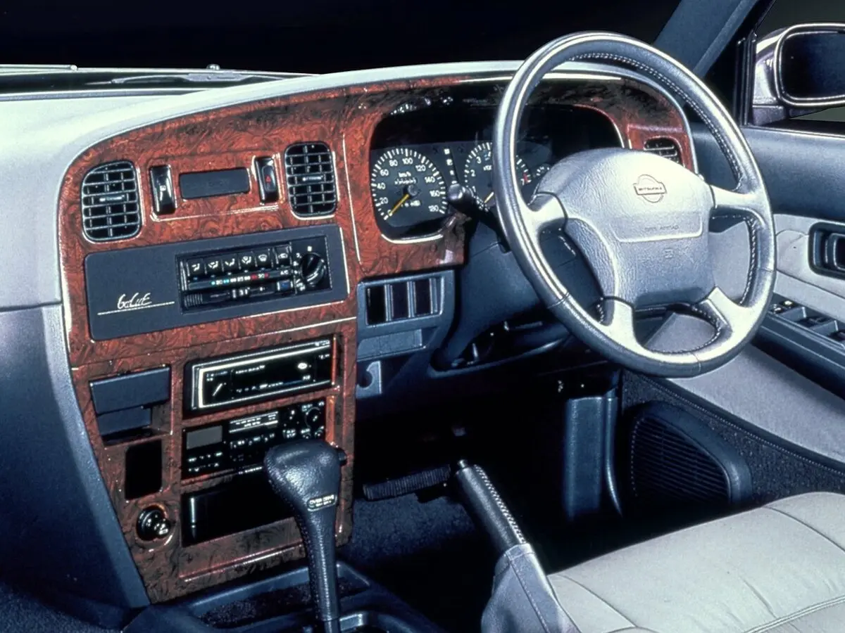 Mitsuoka Galue I Седан — сүрөт 3