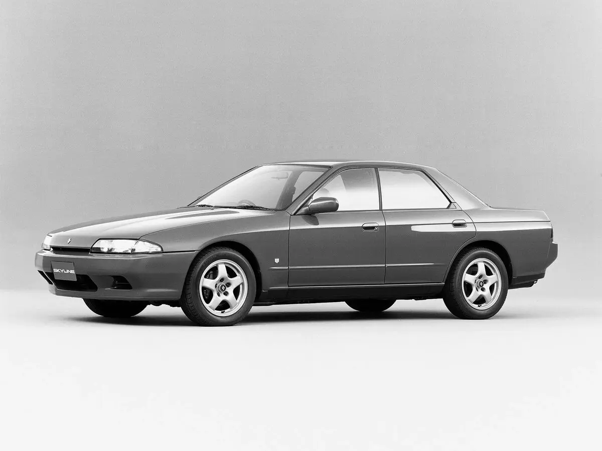 Nissan Skyline VIII (R32) Седан — сүрөт 2