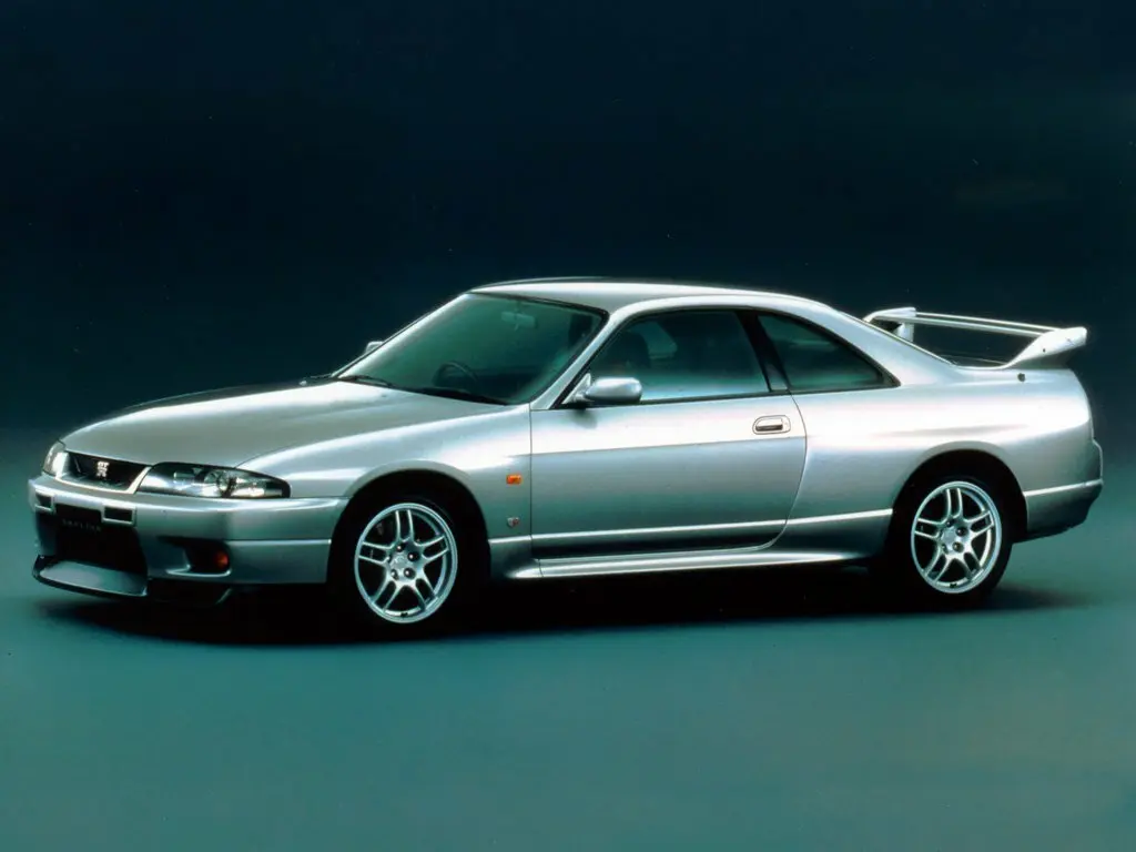 Nissan Skyline IX (R33) Купе