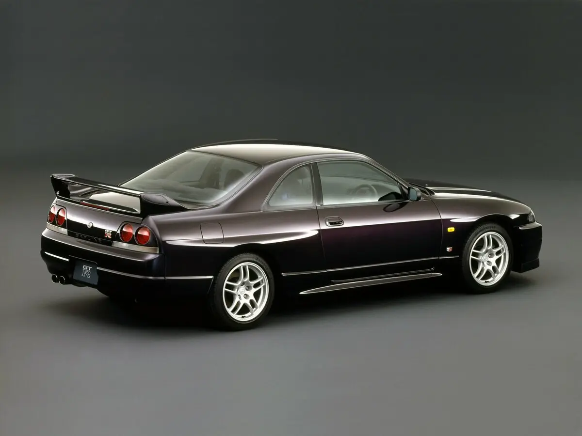 Nissan Skyline IX (R33) Купе — сүрөт 2