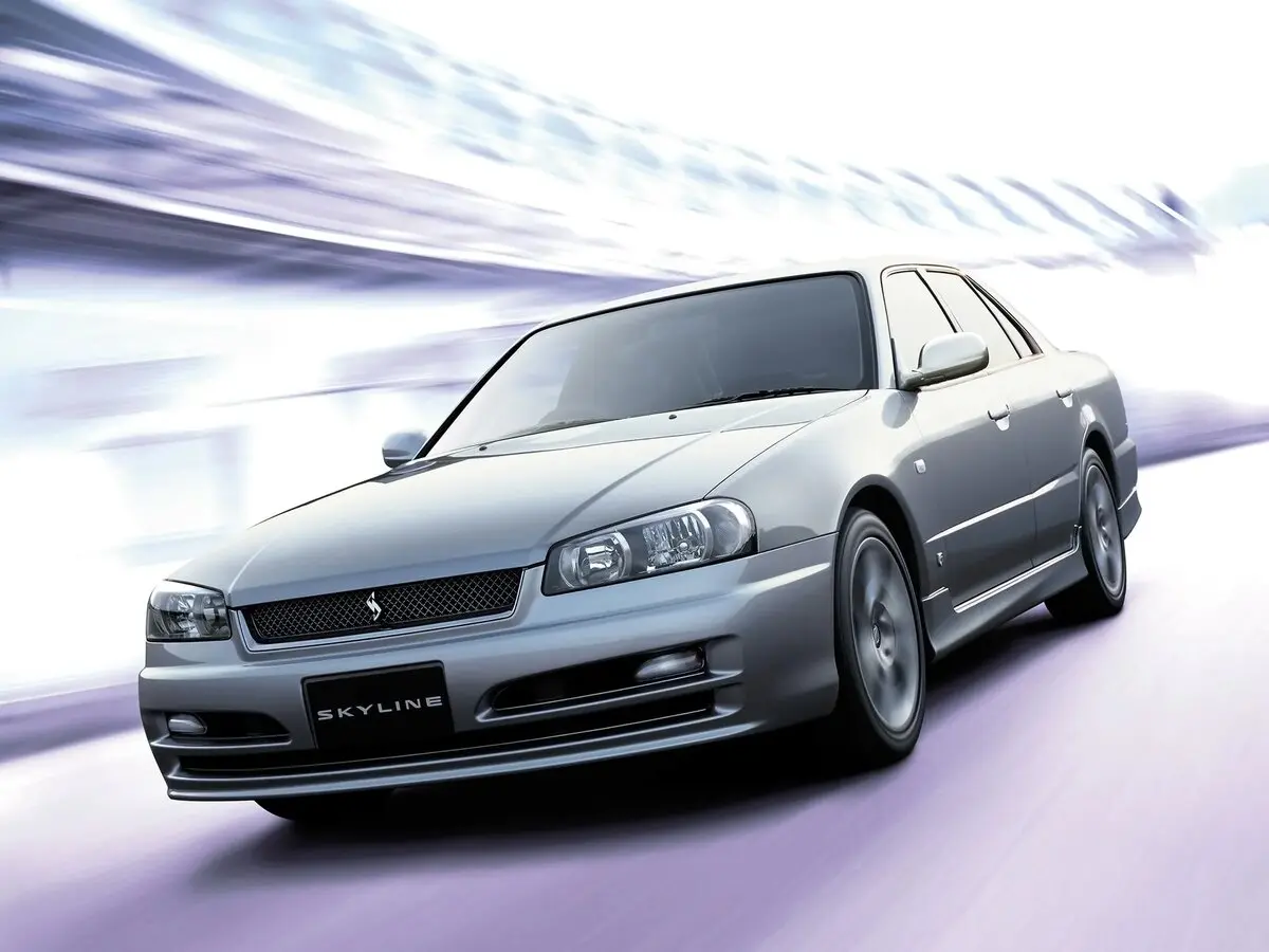 Nissan Skyline X (R34) Седан — 照片 2