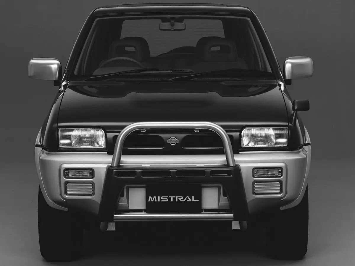 Nissan Mistral 1994 – 1999 Внедорожник 5 дв. — сүрөт 3