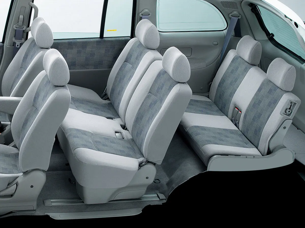 Nissan Liberty 1998 – 2004 Компактвэн — сүрөт 9