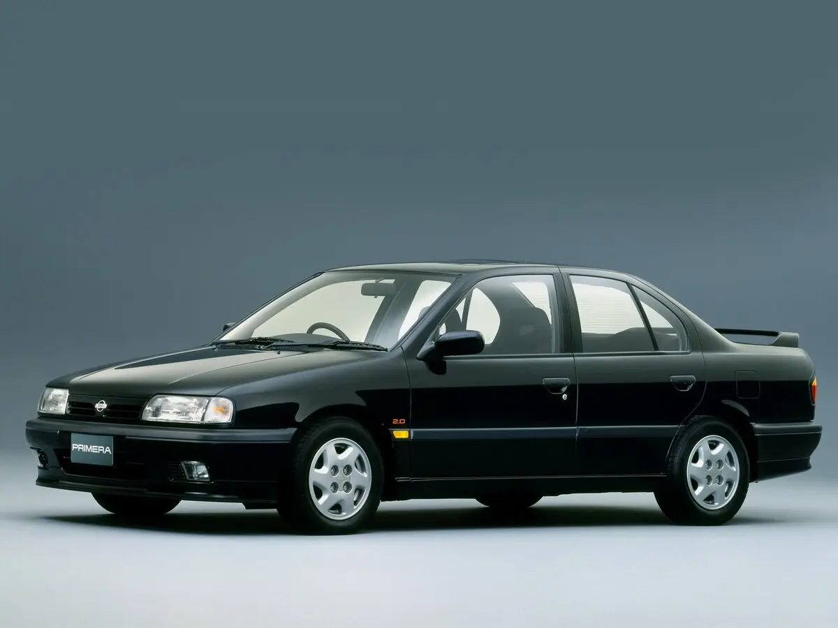 Nissan Primera I (P10) Седан