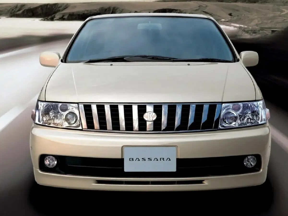 Nissan Bassara 1999 – 2003 Минивэн — photo 3