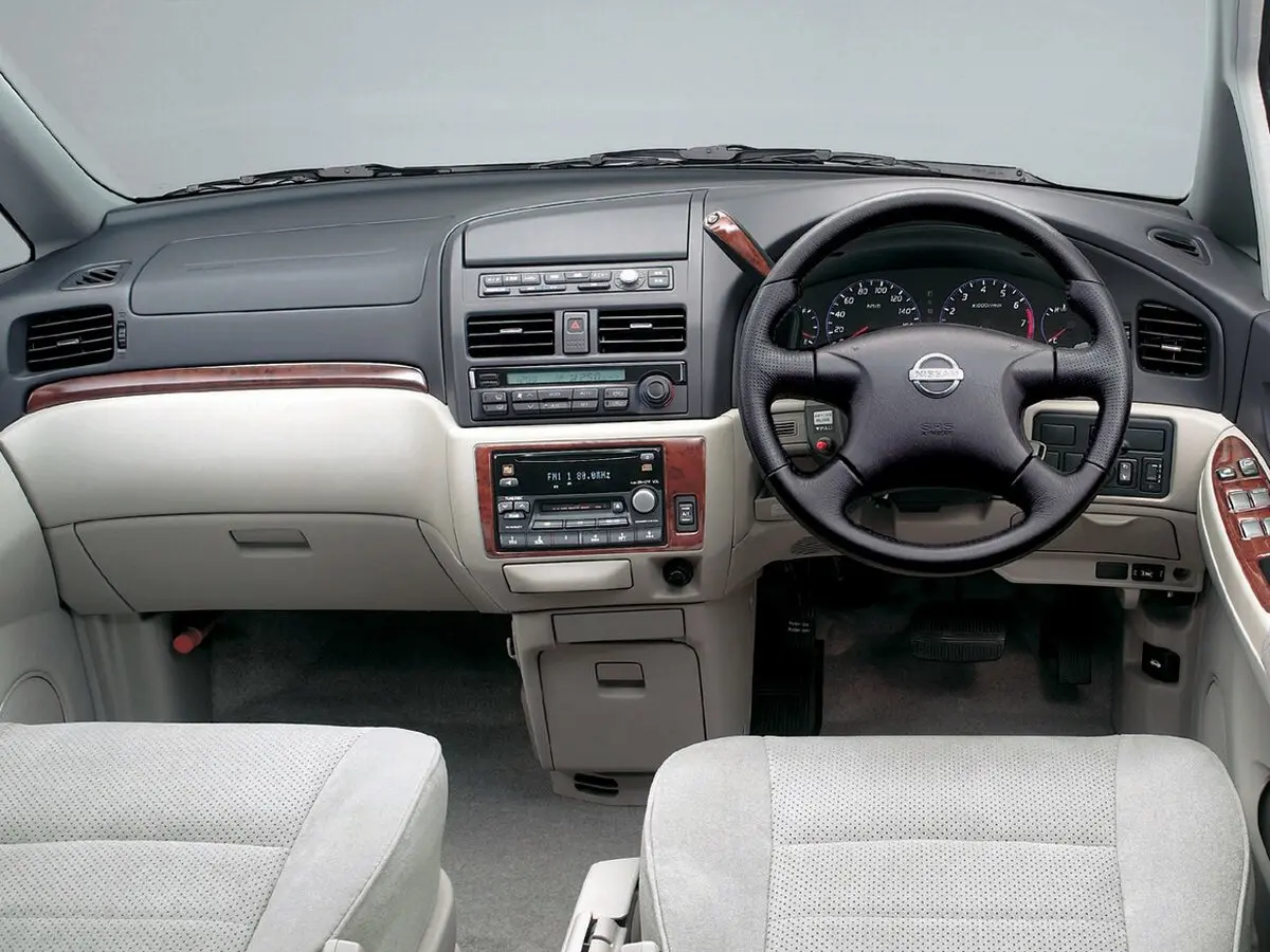 Nissan Bassara 1999 – 2003 Минивэн — photo 5