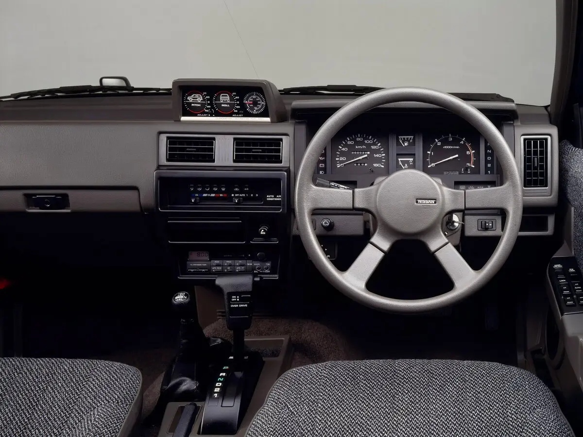Nissan Terrano I Внедорожник 5 дв. — сүрөт 3