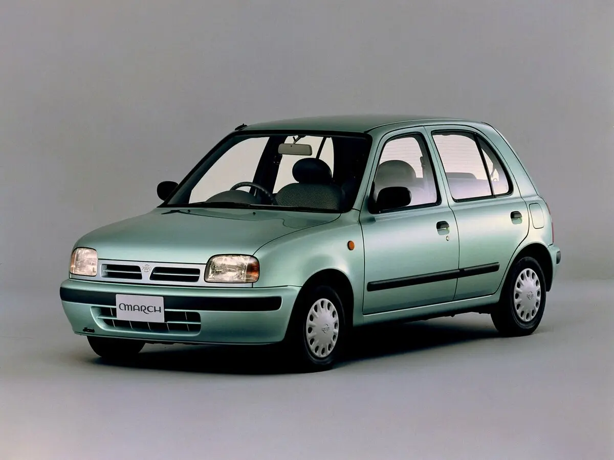 Nissan March II (K11) Хэтчбек 5 дв.