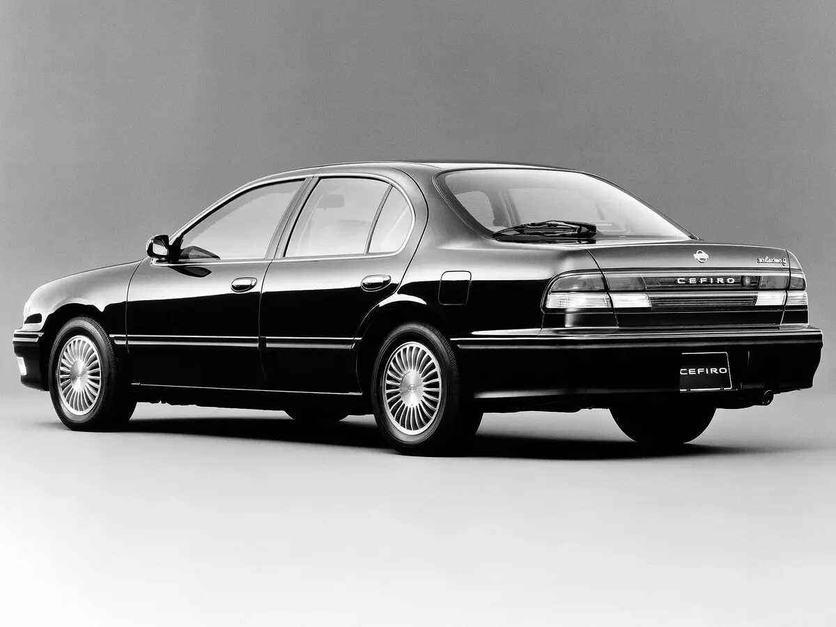Nissan Cefiro II (A32) Седан — фото 4