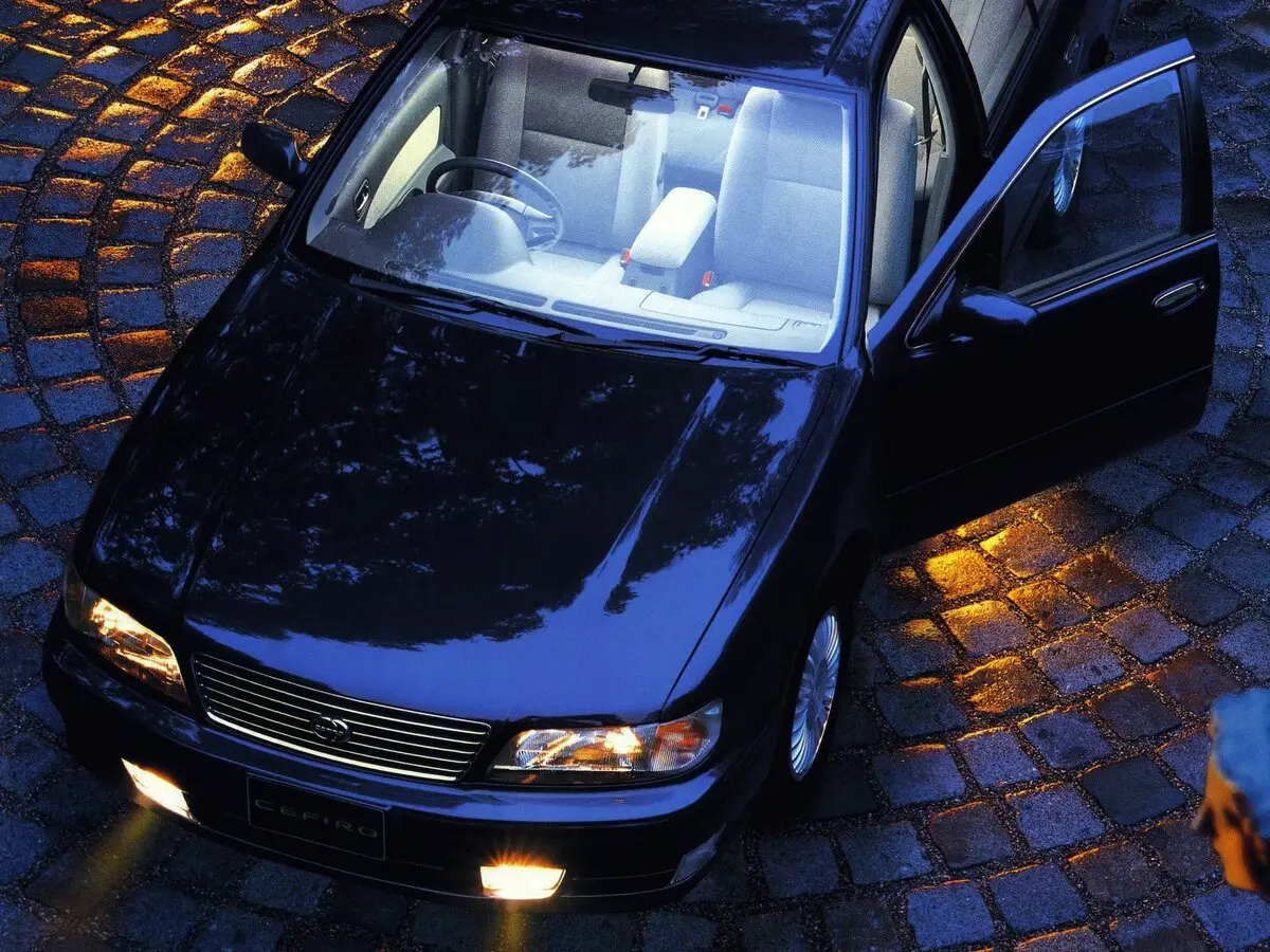 Nissan Cefiro II (A32) Седан — фото 7