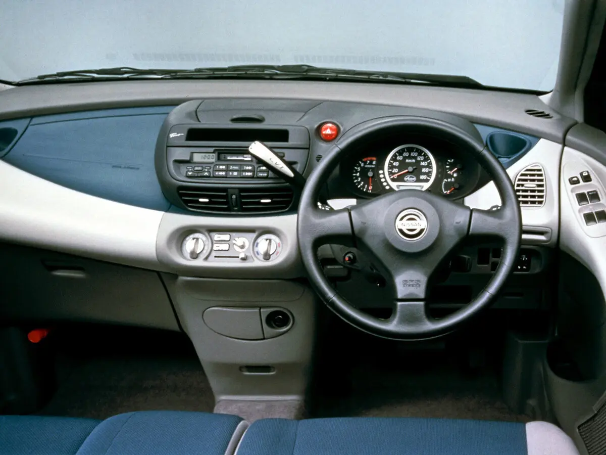 Nissan Tino 1998 – 2003 Компактвэн — 照片 6
