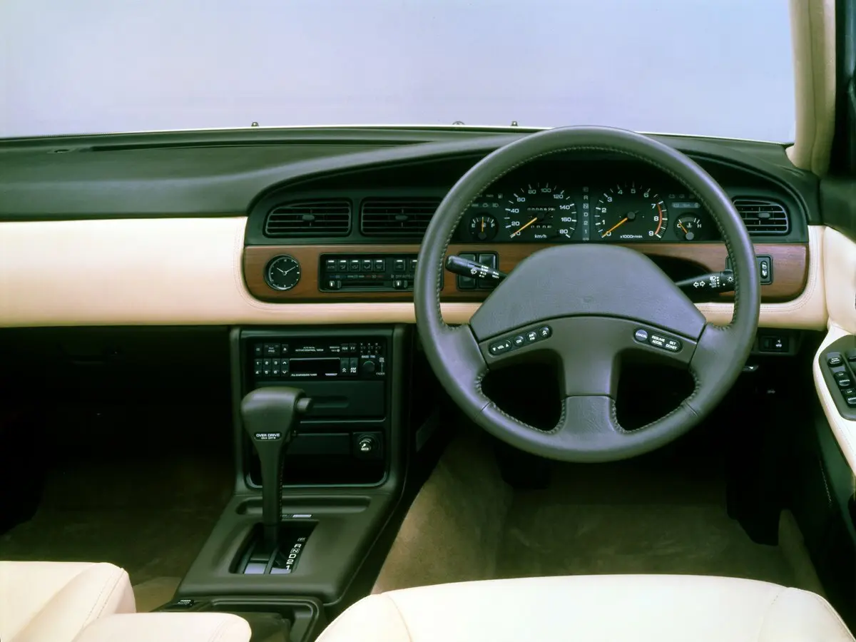 Nissan Laurel VI (C33) Седан — сүрөт 3