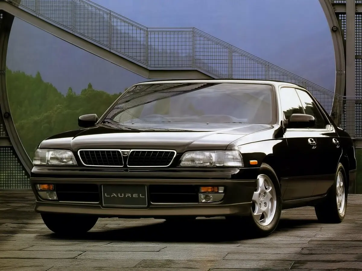 Nissan Laurel VII (C34) Седан — сүрөт 3