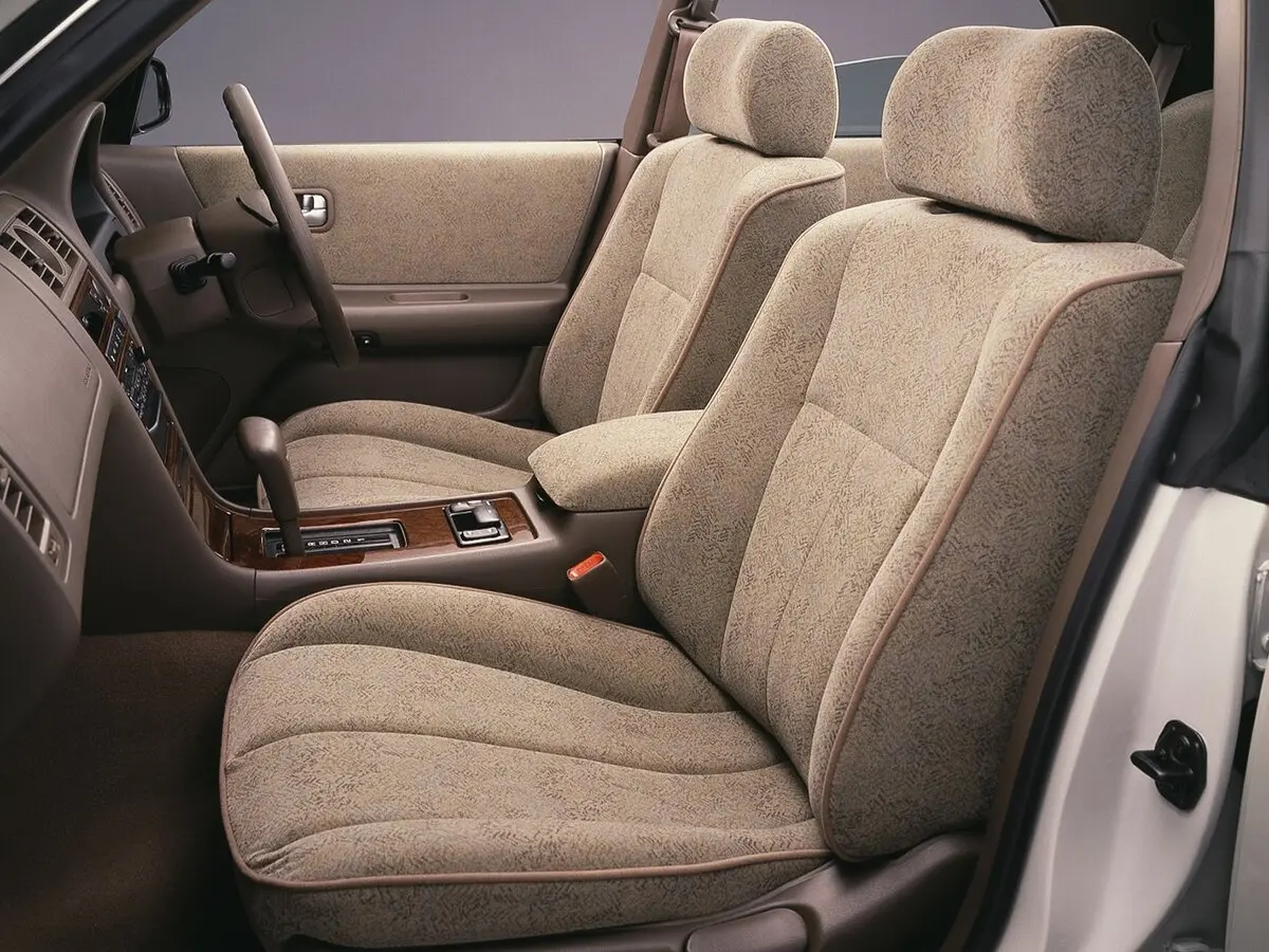 Nissan Laurel VII (C34) Седан — сүрөт 6