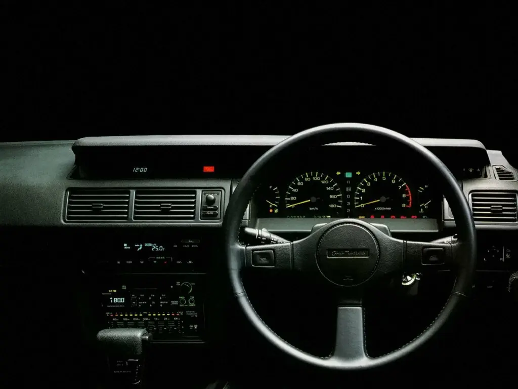 Nissan Gloria VIII (Y31) Седан — сүрөт 3