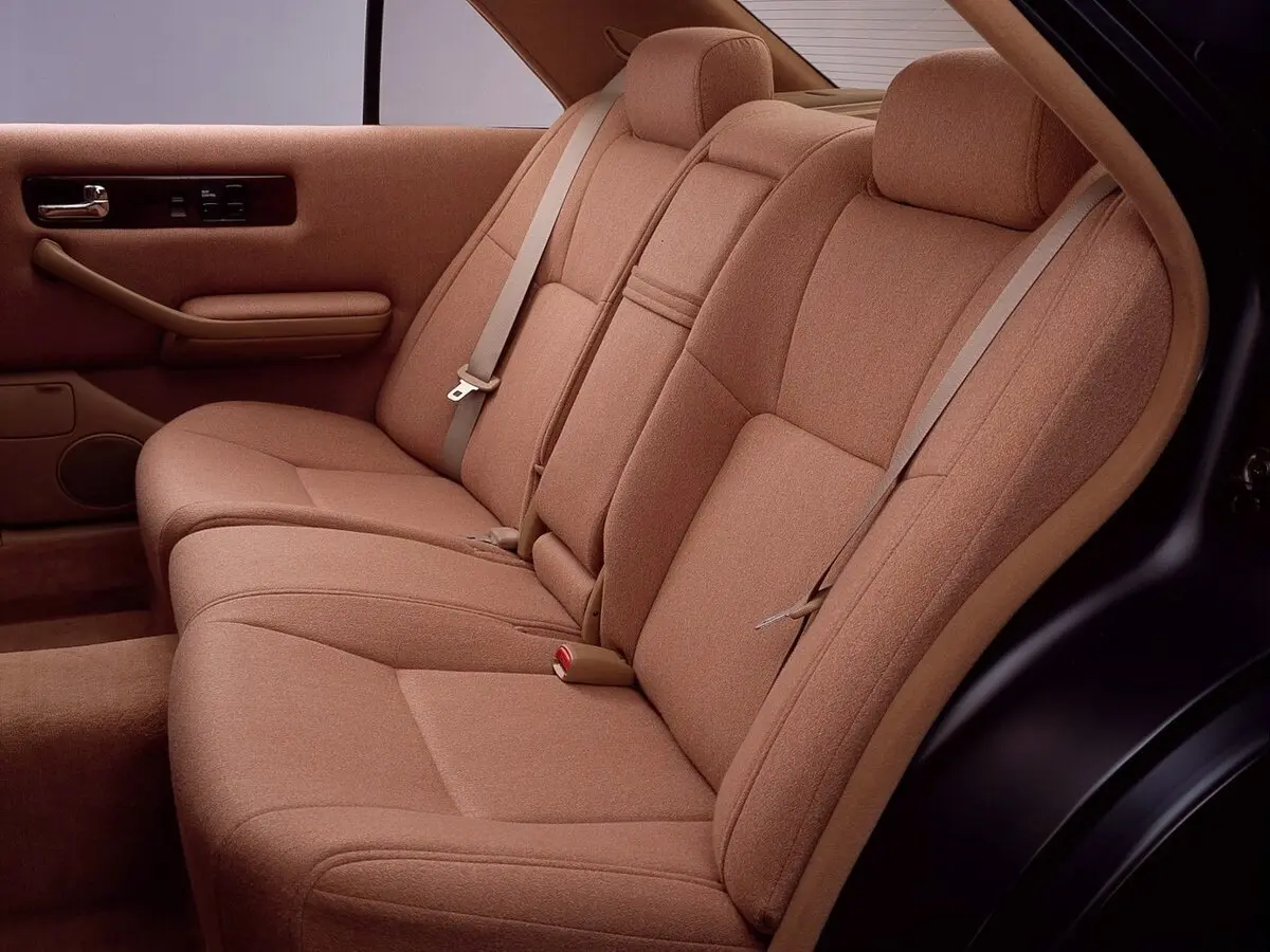 Nissan Cima II (Y32) Седан — сүрөт 5