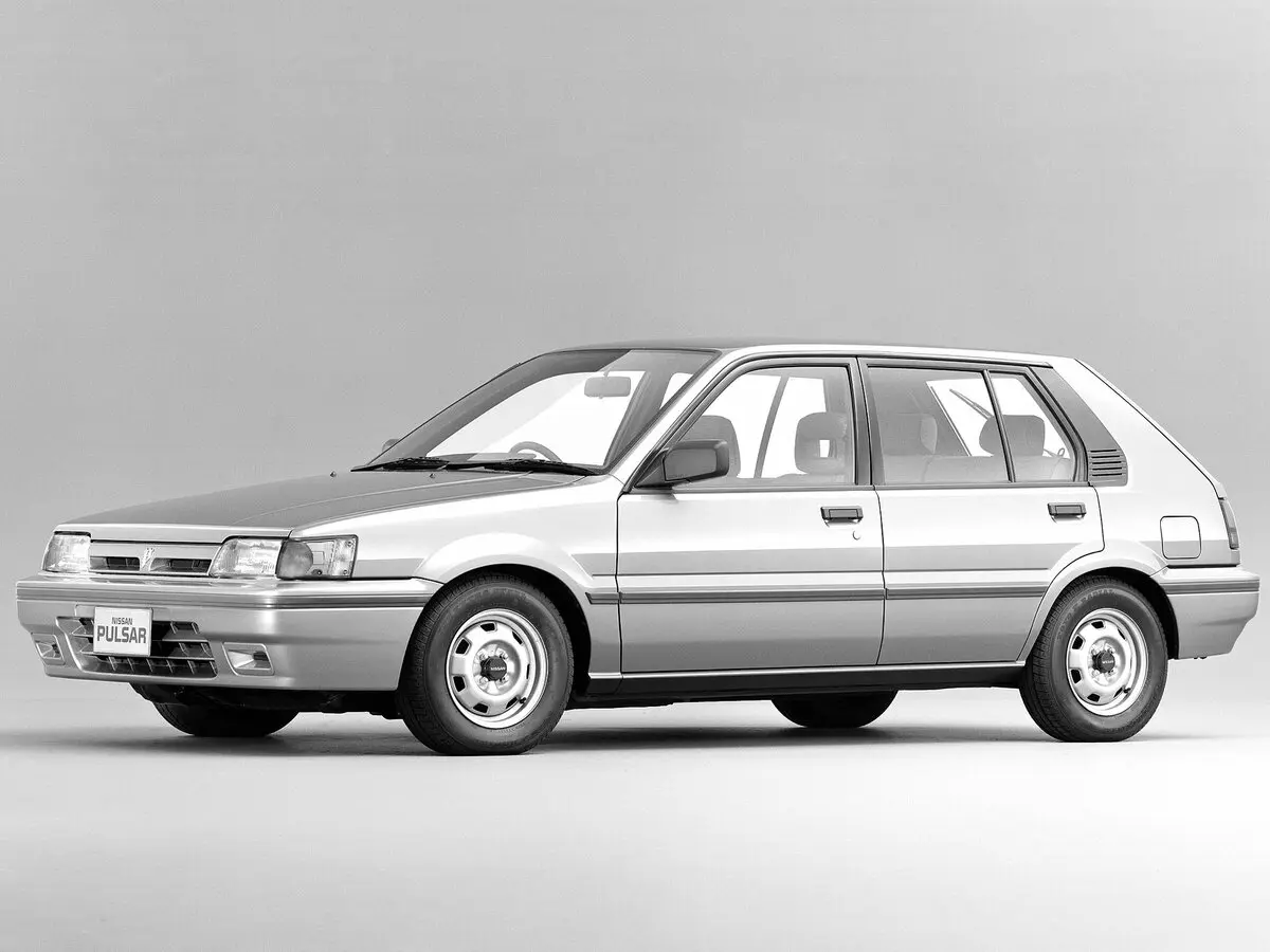 Nissan Pulsar IV (N14) Хэтчбек 5 дв.
