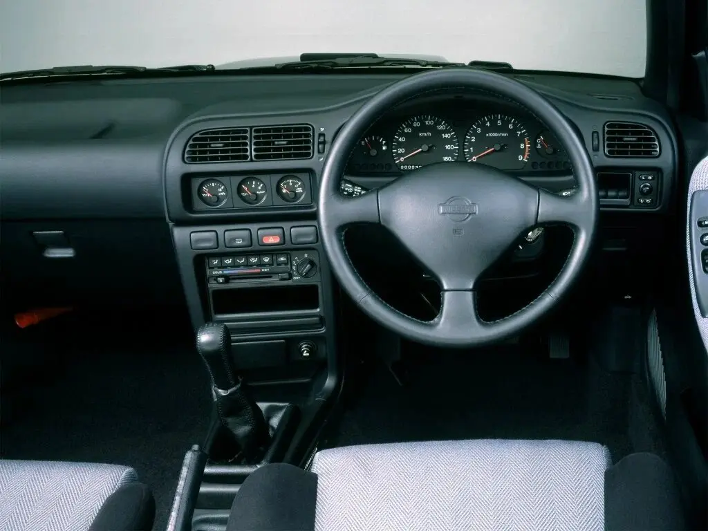 Nissan Pulsar V (N15) Хэтчбек 3 дв. — photo 6