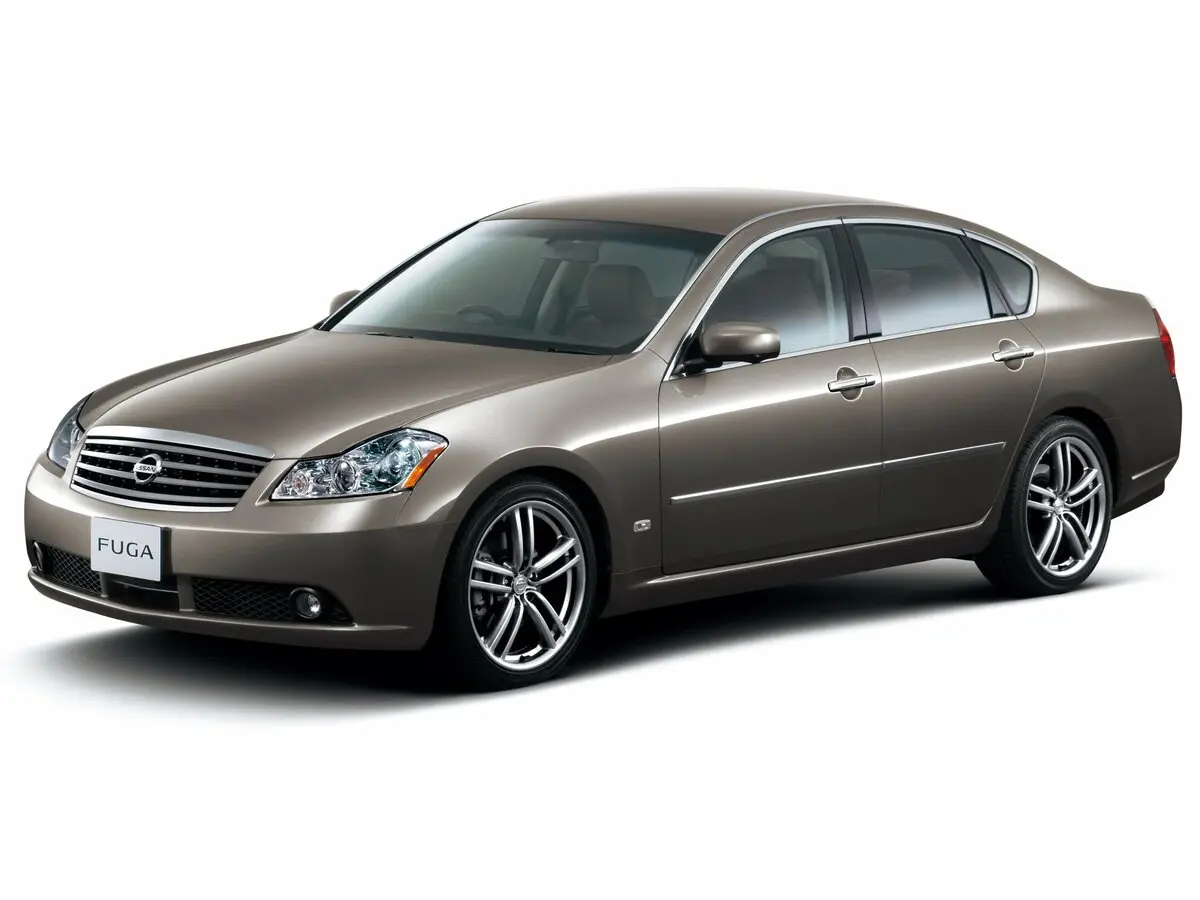 Nissan Fuga I Седан — 照片 2