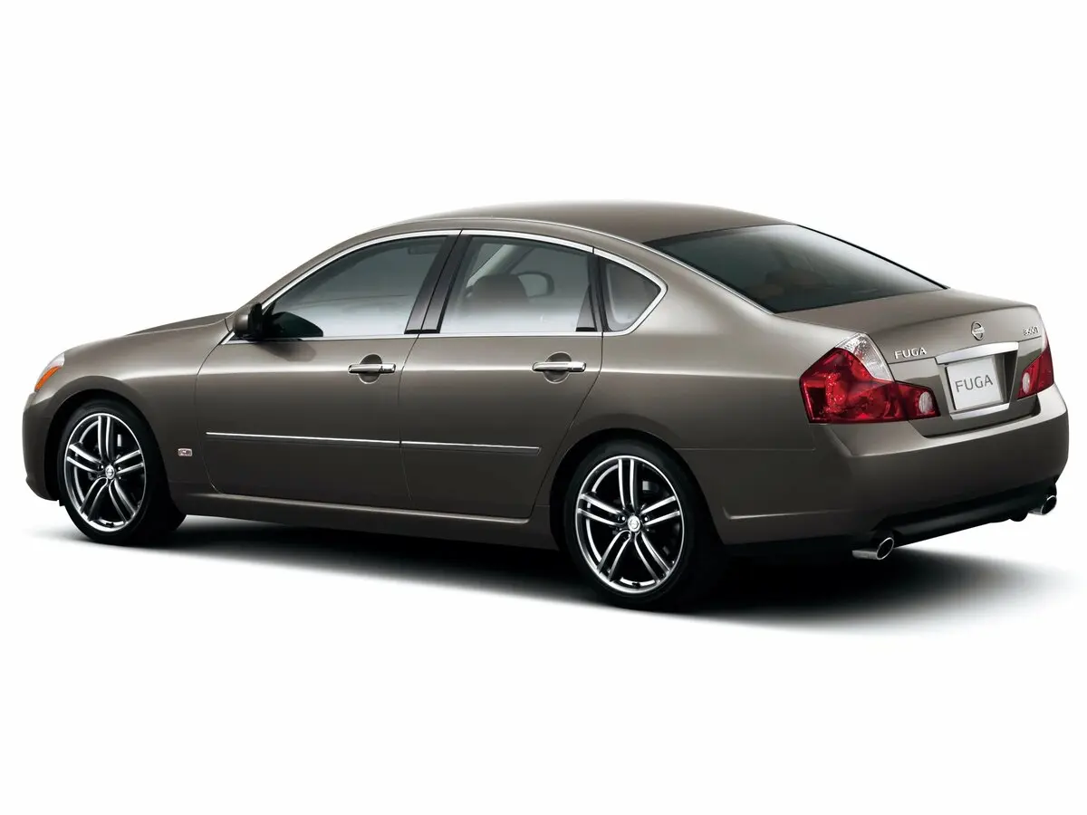 Nissan Fuga I Седан — 照片 5