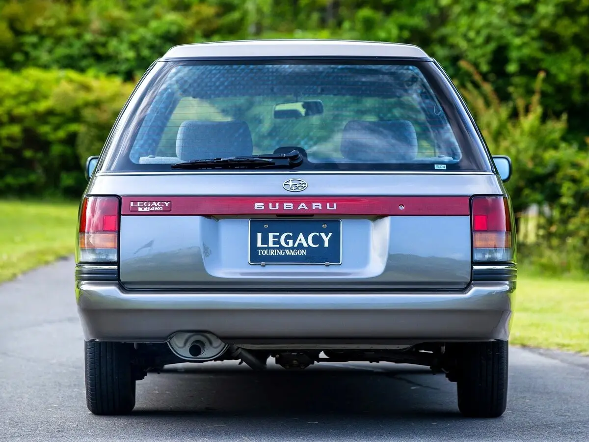 Subaru Legacy I Универсал 5 дв. — фото 5