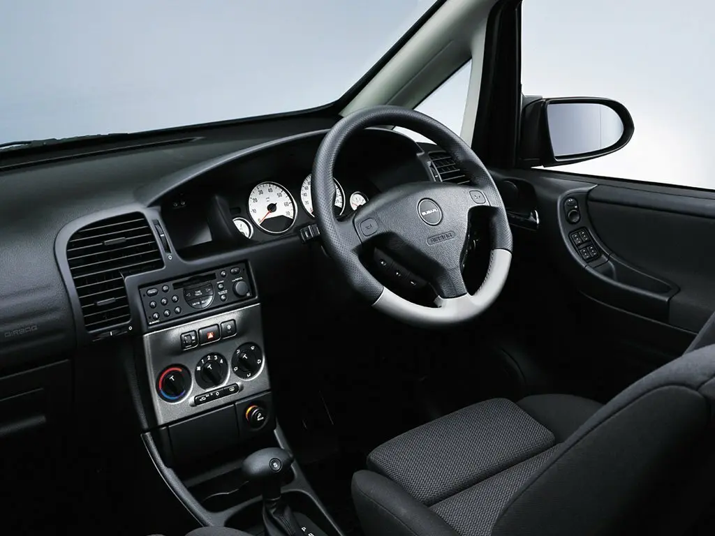 Subaru Traviq 2001 – 2004 Компактвэн — photo 4