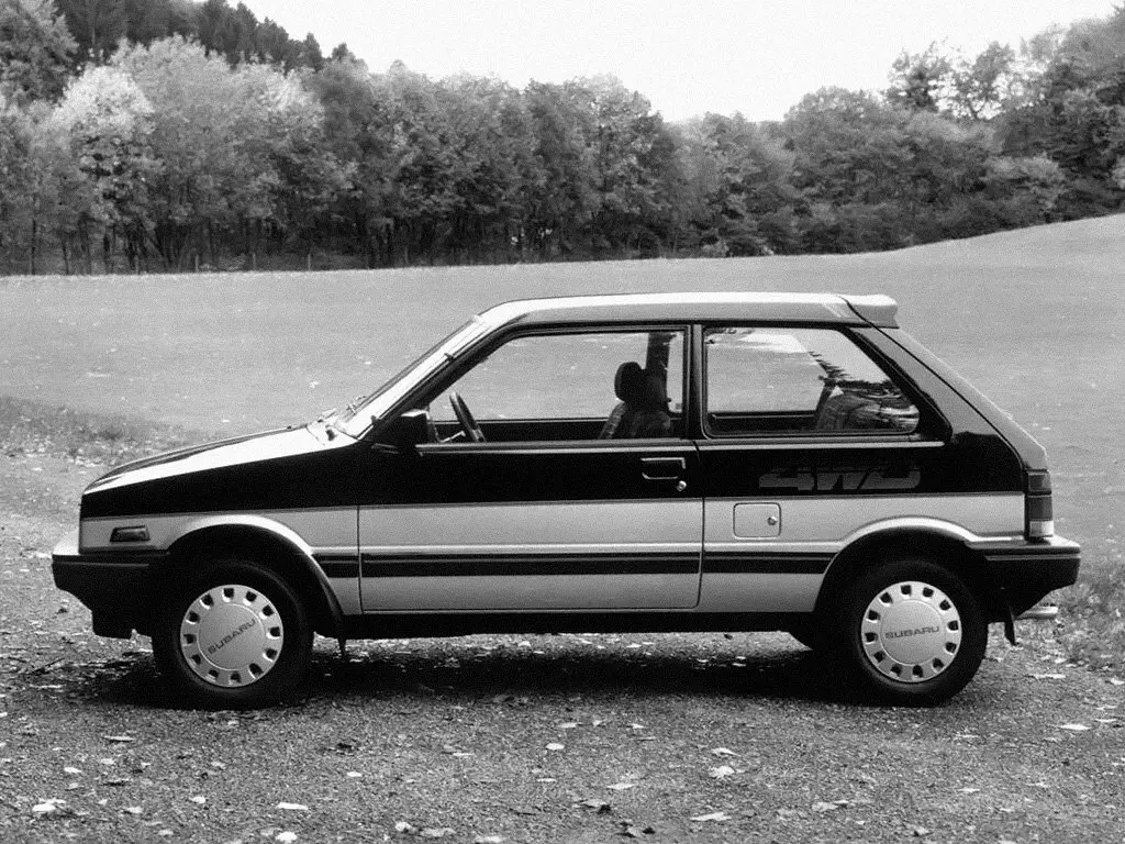 Subaru Justy I Хэтчбек 3 дв. — photo 2