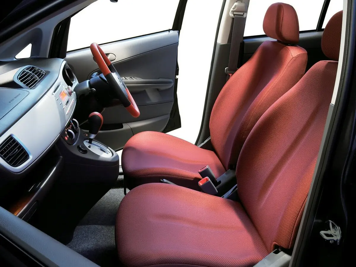 Subaru R2 2003 – 2010 Хэтчбек 5 дв. — photo 6