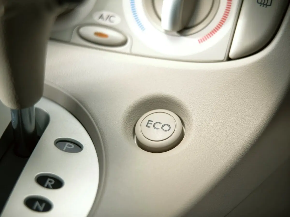 Subaru R2 2003 – 2010 Хэтчбек 5 дв. — photo 8
