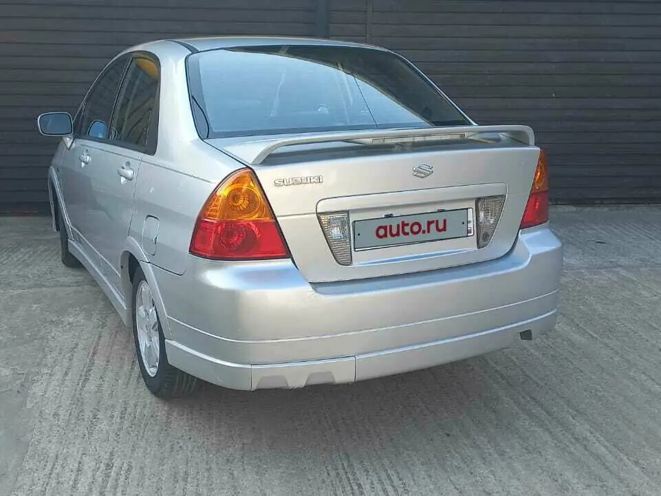Suzuki Aerio 2001 – 2007 Седан — сүрөт 4