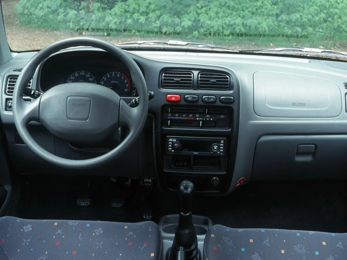 Suzuki Alto V Хэтчбек 5 дв. — сүрөт 4
