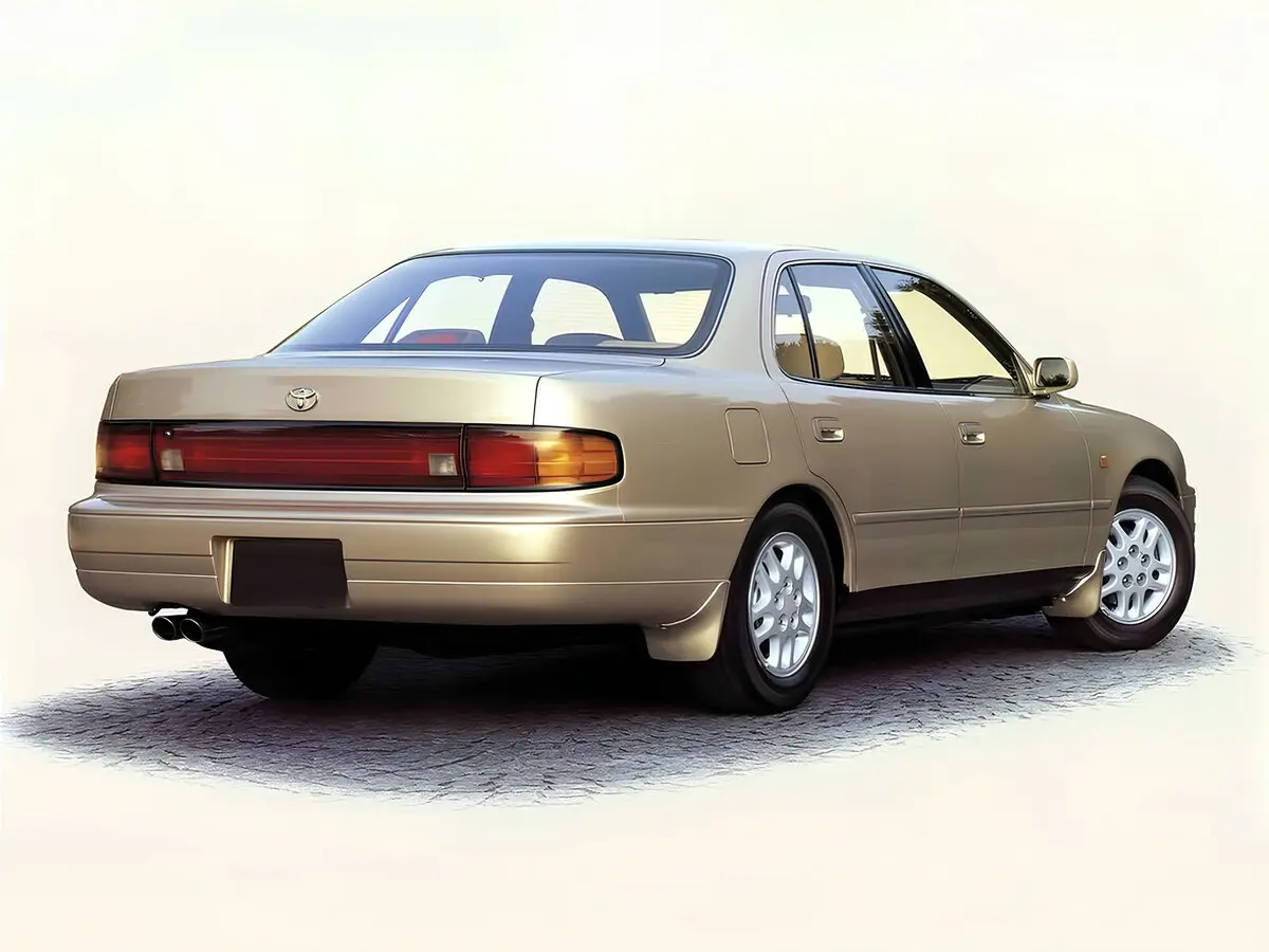 Toyota Camry III (XV10) Седан — photo 4