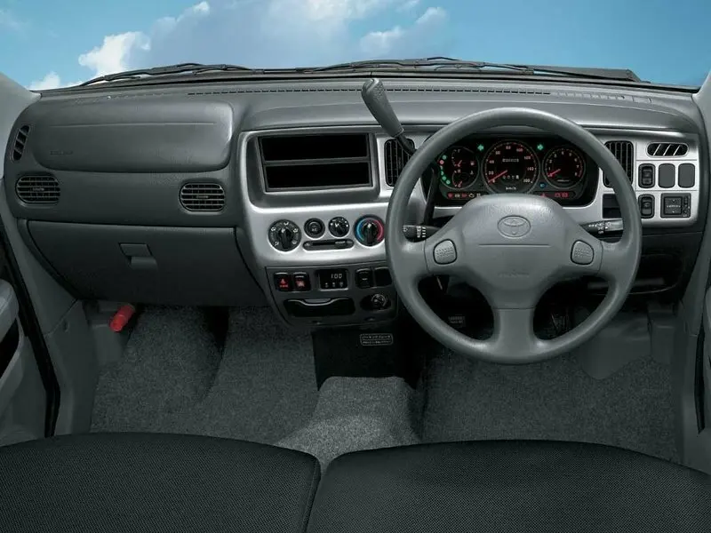 Toyota Sparky 2000 – 2003 Микровэн — фото 3