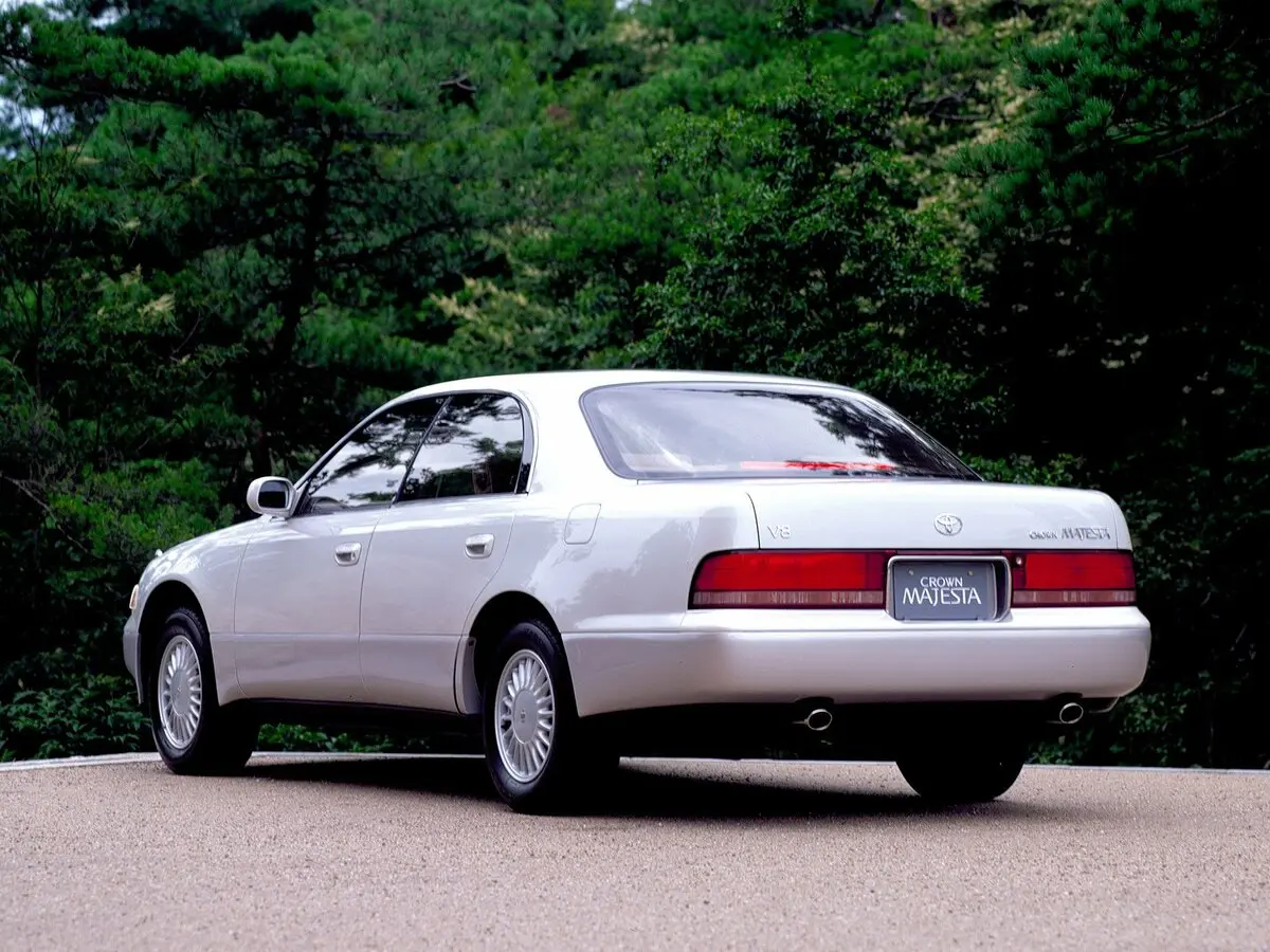 Toyota Crown Majesta I (S140) Седан — фото 6