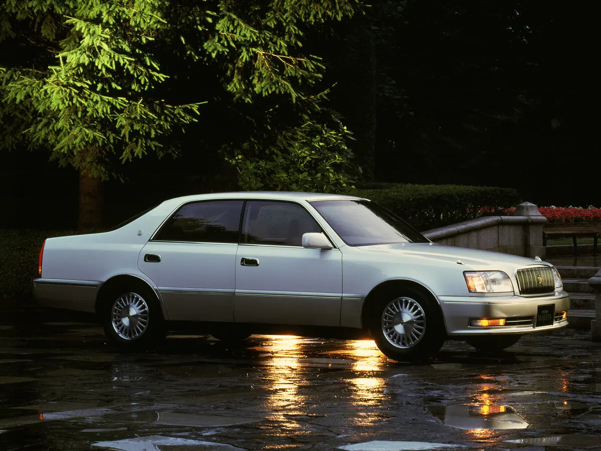 Toyota Crown Majesta II (S150) Седан — фото 2