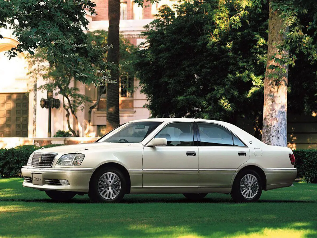 Toyota Crown XI (S170) Седан — photo 2