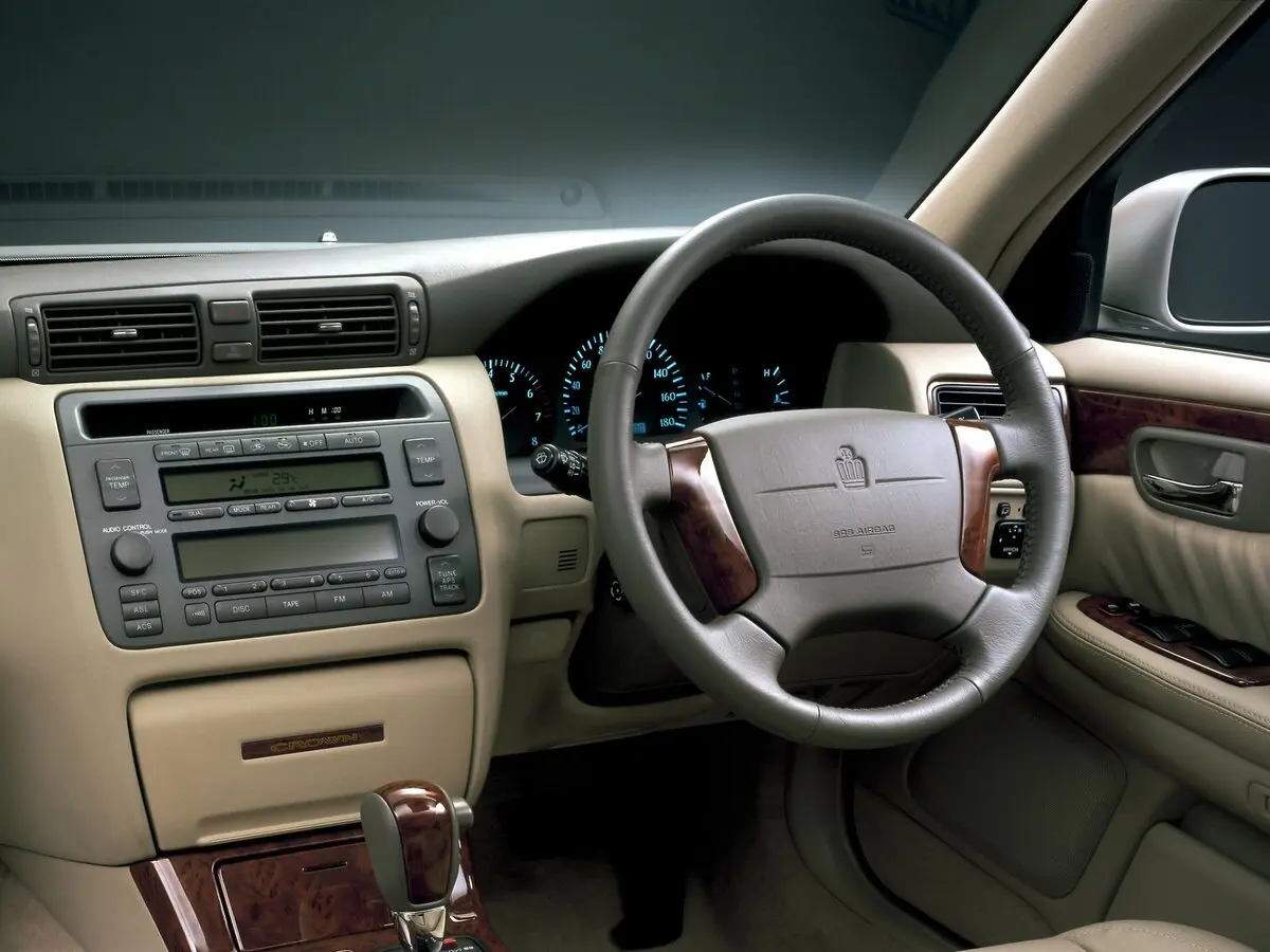 Toyota Crown XI (S170) Седан — photo 7