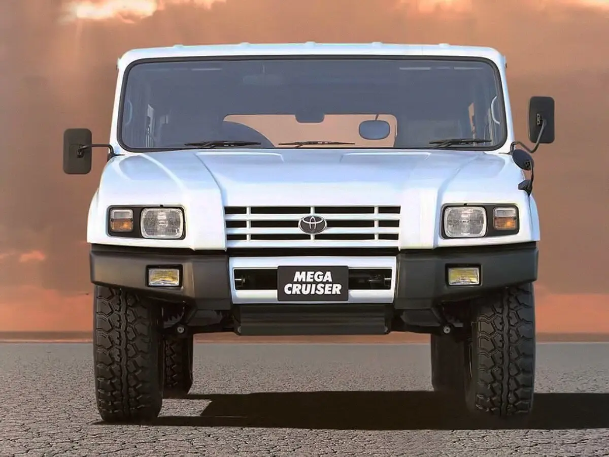 Toyota Mega Cruiser 1995 – 2001 Внедорожник 5 дв. — фото 3