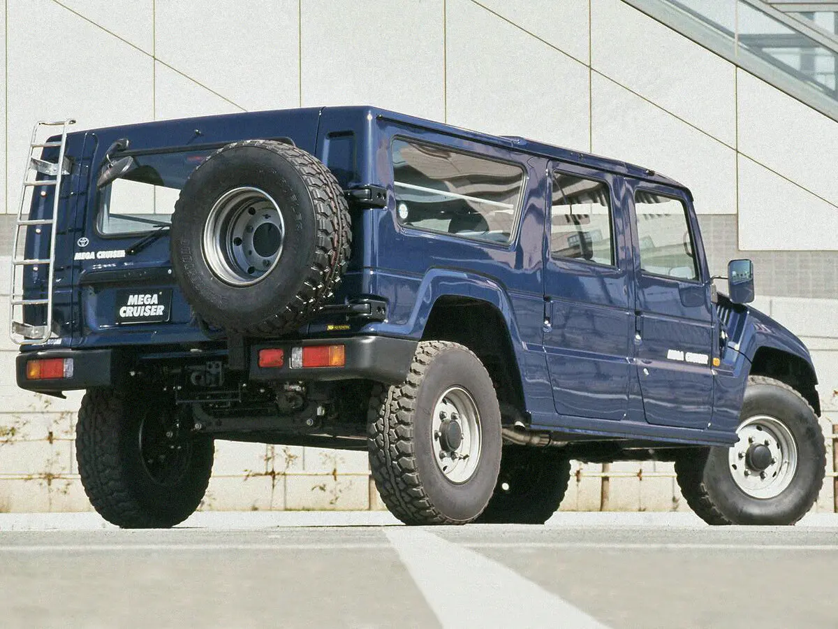 Toyota Mega Cruiser 1995 – 2001 Внедорожник 5 дв. — фото 4