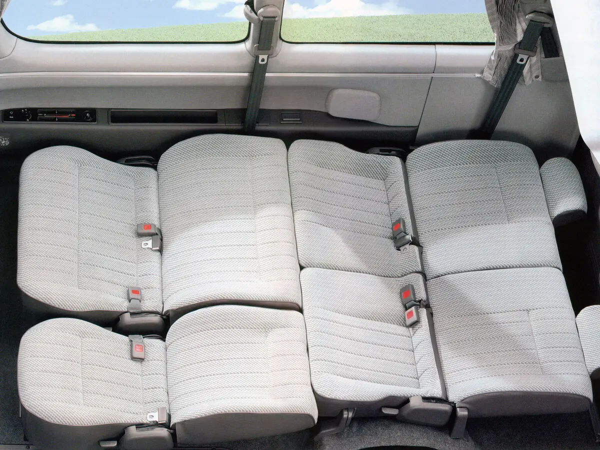 Toyota Lite Ace IV Минивэн — фото 7