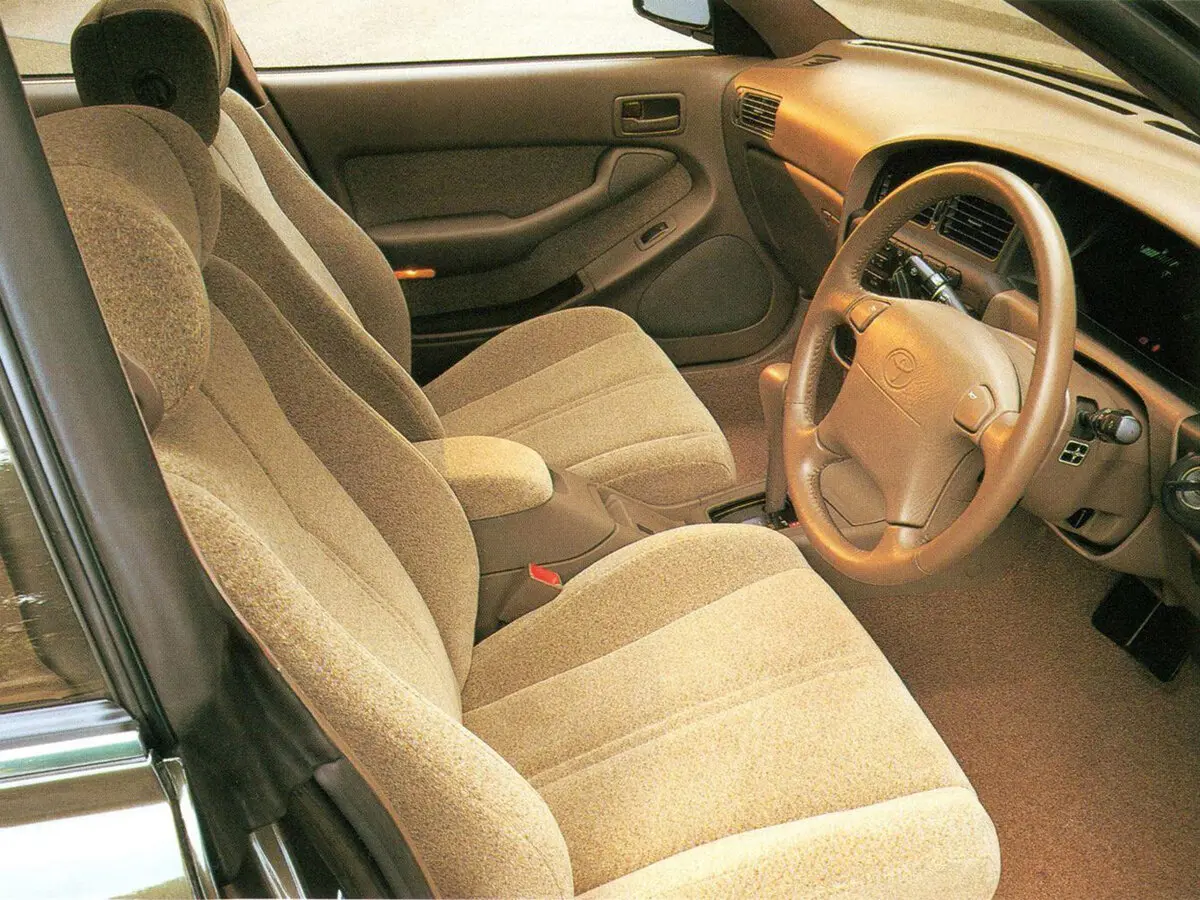 Toyota Vista III (V30) Седан-хардтоп — сүрөт 8