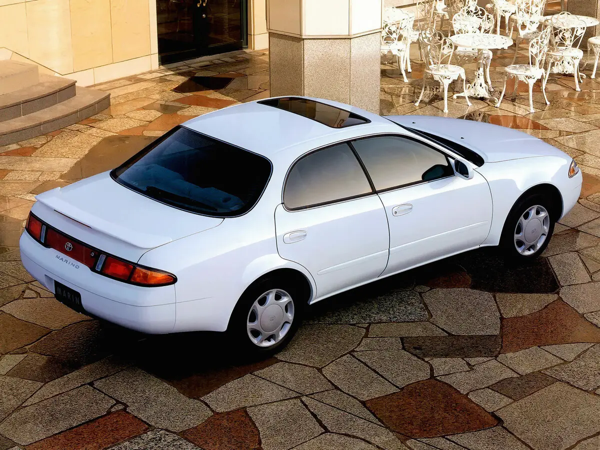 Toyota Sprinter Marino 1992 – 1998 Седан — фото 2