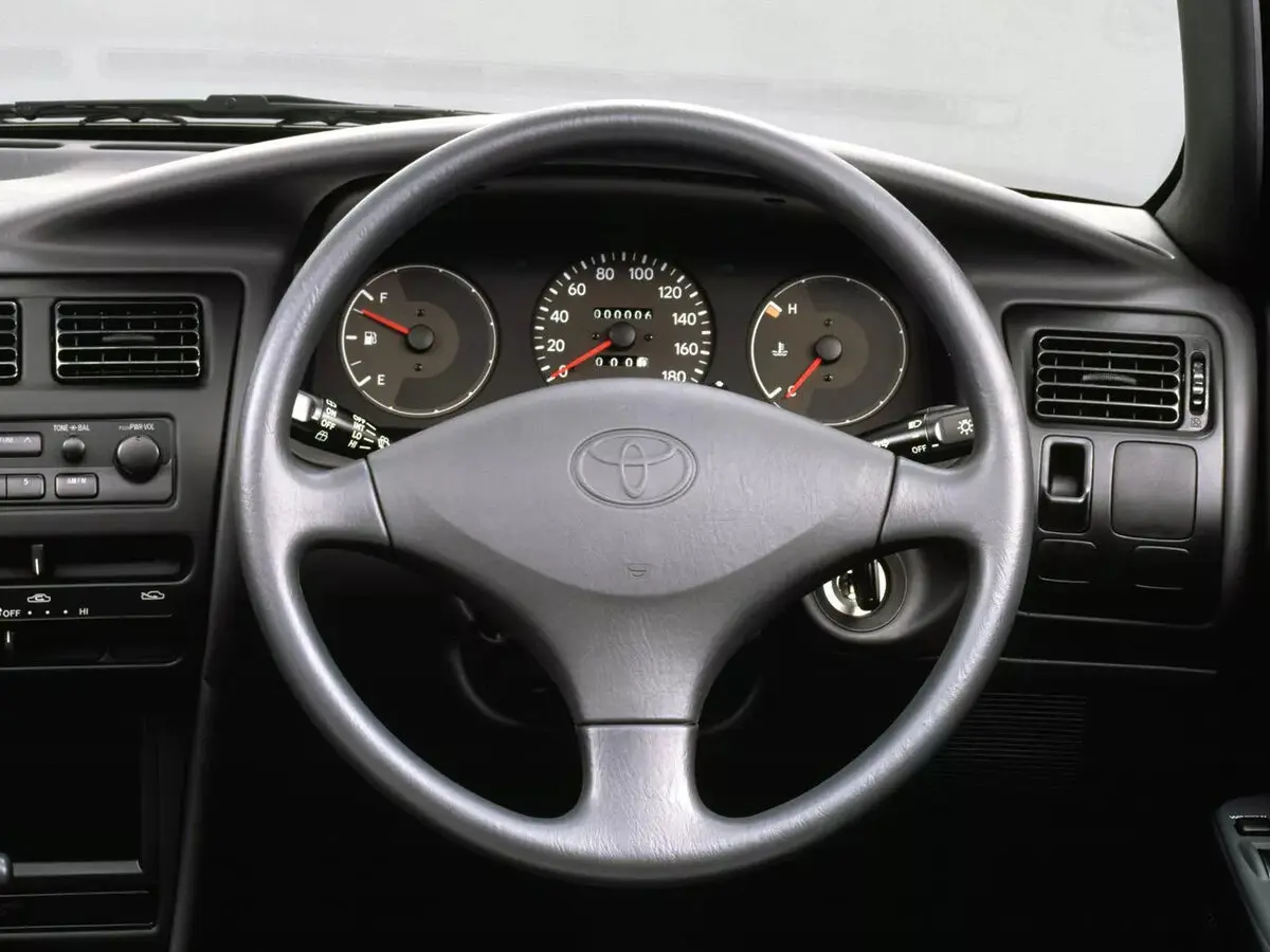 Toyota Sprinter VII (E100) Универсал 5 дв. — фото 2