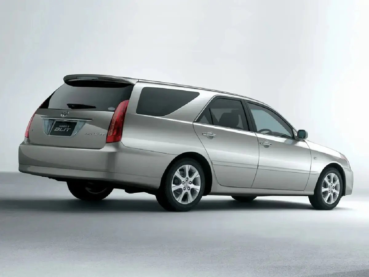Toyota Mark II IX (X110) Универсал 5 дв. Blit — фото 3