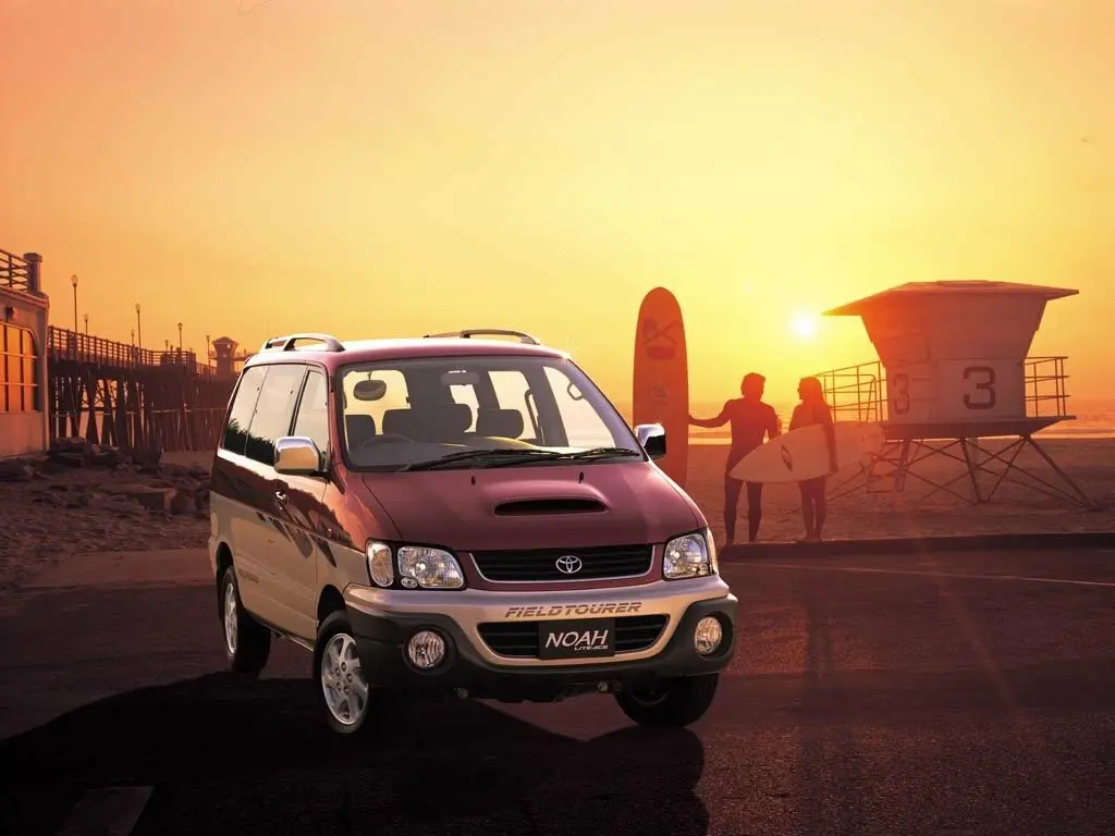 Toyota Town Ace III Компактвэн Noah — фото 3