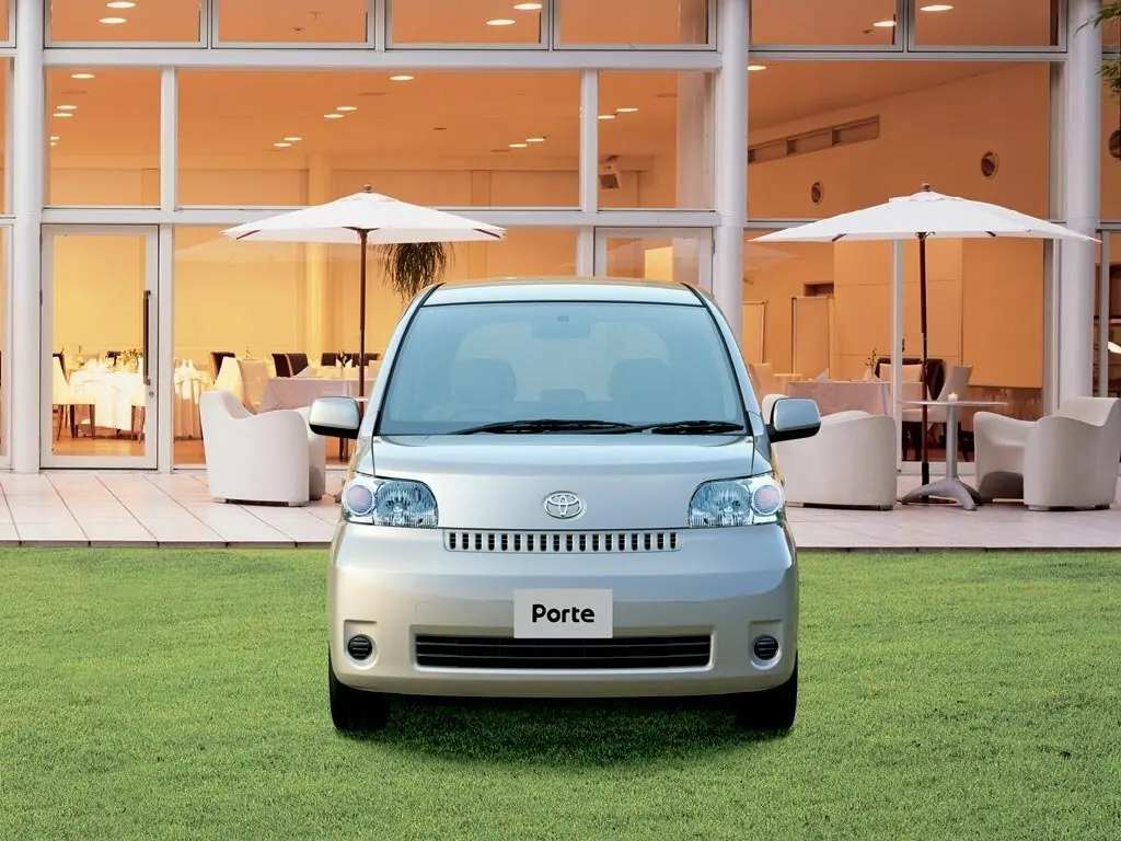 Toyota Porte I Микровэн — фото 3