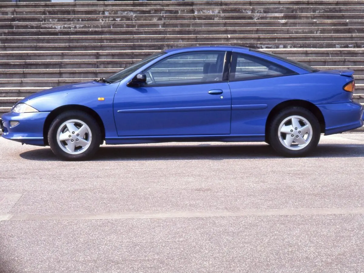 Toyota Cavalier 1995 – 2000 Купе — фото 2