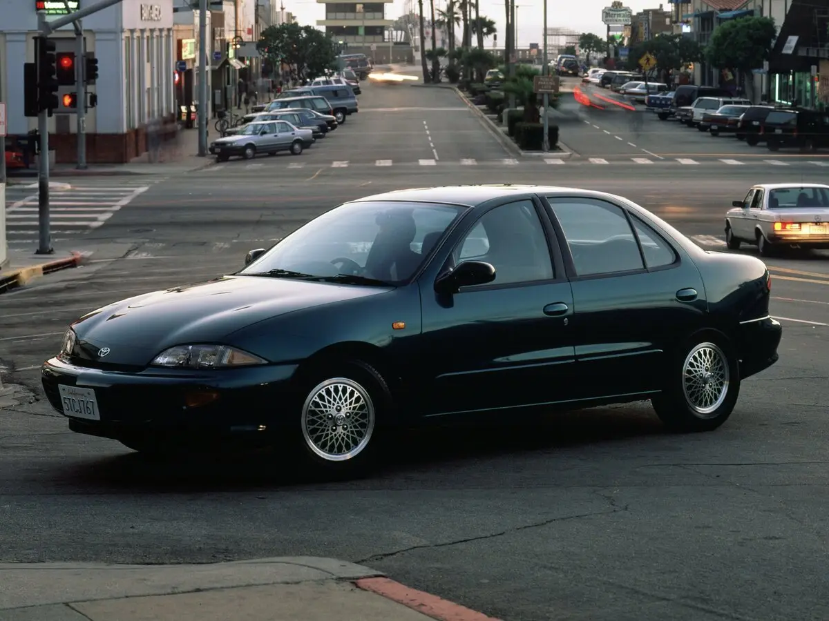 Toyota Cavalier 1995 – 2000 Седан