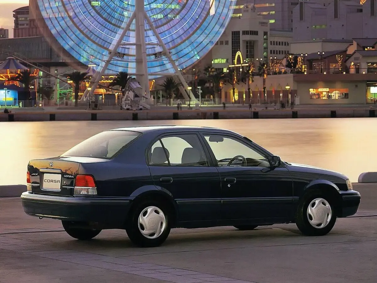 Toyota Corsa V (L50) Рестайлинг Седан — фото 2